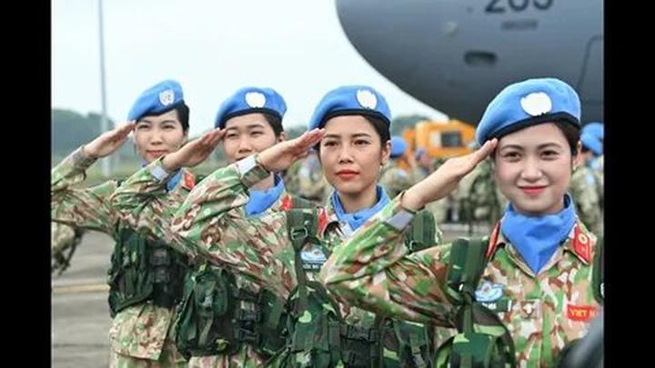 2. Tiêu đề: [Hotspot Matrix]: Tại sao Sự Nghiệp Chướng của Pháo trở thành xu hướng